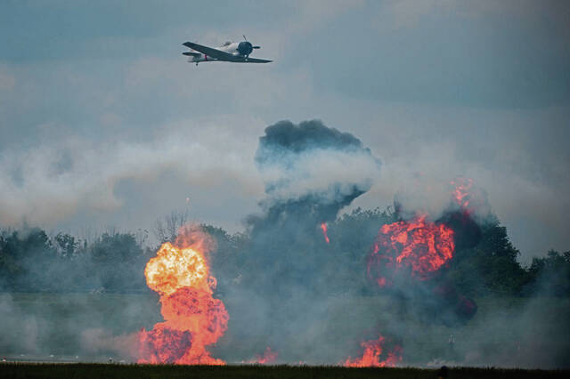 6838115_web1_GTR-AirShow03-052619
