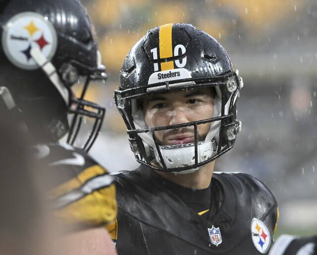 6838445_web1_ptr-Steelers13-120523