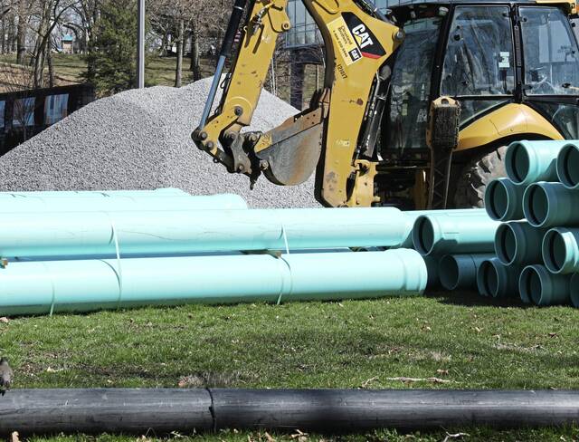 6838685_web1_WEB-sewer-lines2