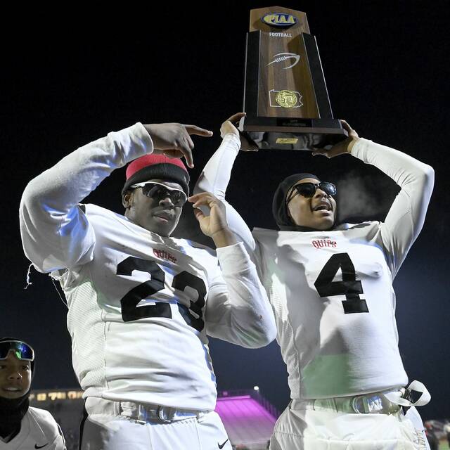 Aliquippa dominates Dallas to become school’s 1st undefeated state championship team