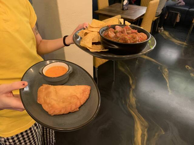 6850309_web1_Stew_food