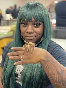 6860116_web1_vnd-reptiles4-121423