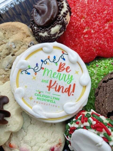 6862693_web1_PTR-FiveThings-Cookie