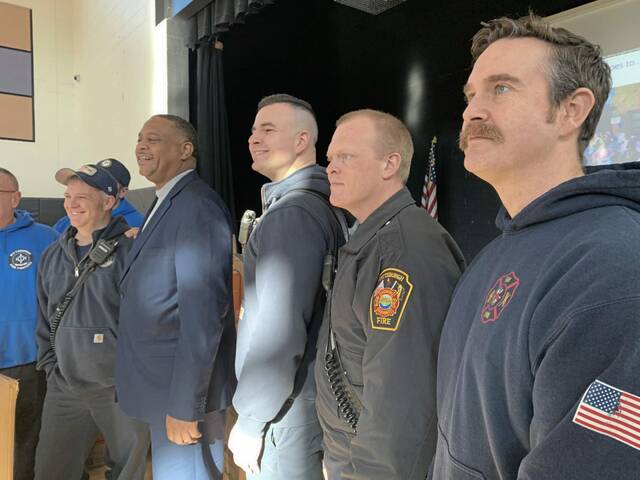 6868959_web1_Pgh-Coats-001