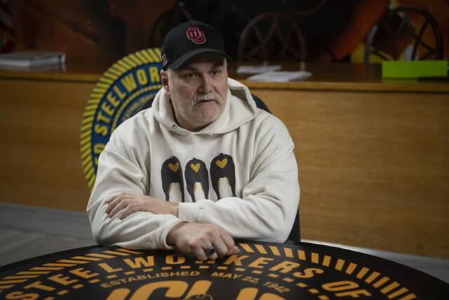 6876284_web1_PTR-USXSaleSteelworkers5-121923