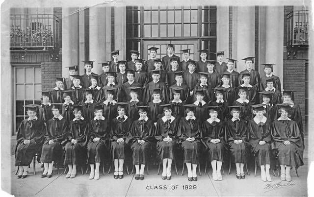 6885028_web1_ptr-AtomicAge-Class-of-1928-Pic-1
