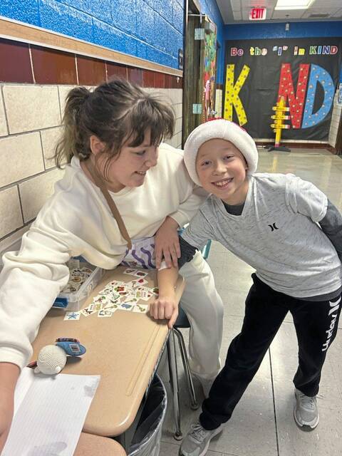 6888511_web1_vnd-Kids4Kids6