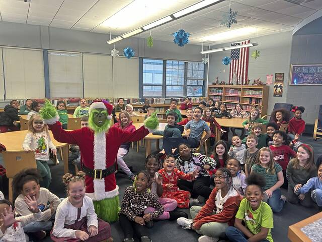 6889235_web1_ptr-Grinch-122323