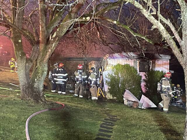 6898933_web1_vnd-UBtrailerfire2-122823