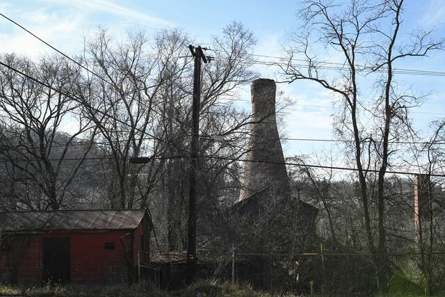 6808170_web1_wep-WestmorelandGlass002-121023-001