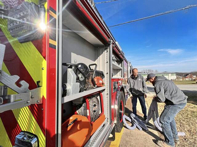 6876107_web1_vnd-Firetruck-010824-3