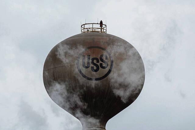 6886540_web1_PTR-USXSaleSteelworkers2-121923