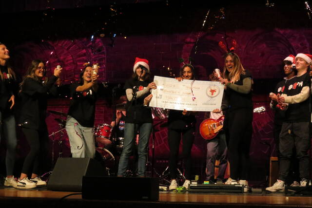 6889339_web1_her-FoxChapelTelethon-122323