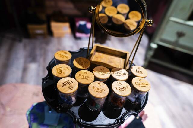 6892697_web1_vep-btvblushingmoon5-122423-001