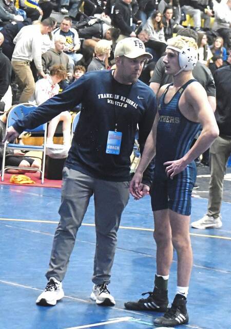 WPIAL wrestling notebook: Dual meet season heating up