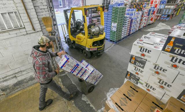 6915143_web1_VND-BeerSales101-010524