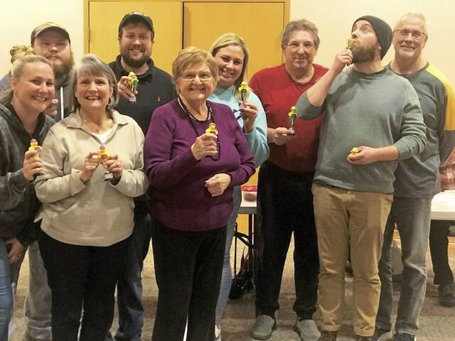 6916143_web1_hj-librarytrivianight-040623