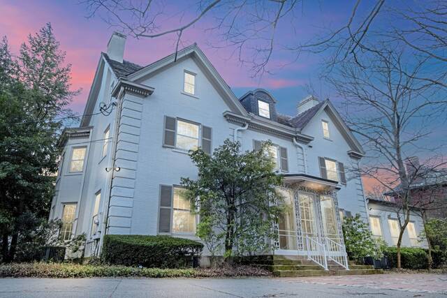 6923287_web1_PTR-BeechwoodHome-1