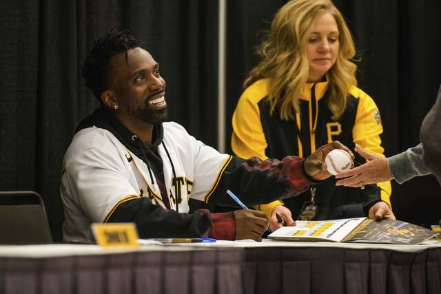 6923297_web1_ptr-piratesfest2-010724