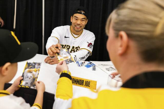6923297_web1_ptr-piratesfest5-010724