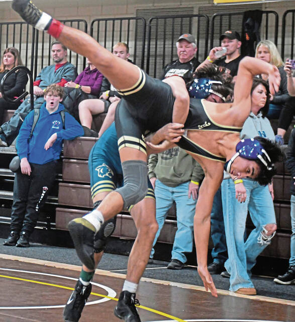 Stunning results highlight 1st day of WCCA wrestling tournament