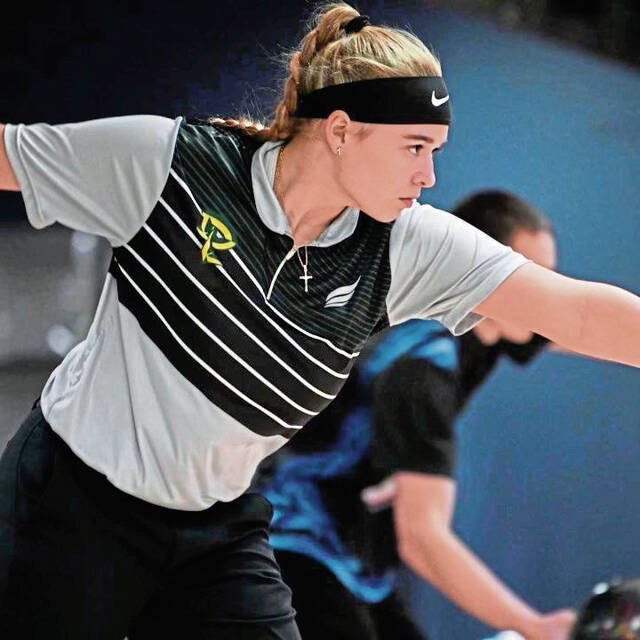 Deer Lakes bowlers take aim at defending WPIBL championship