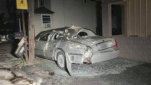 6937089_web1_ptr-VehicleDamagePgh-011124