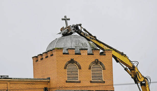 6937987_web1_VND-LO-StLadDemo1-011124