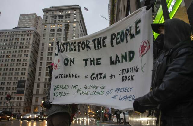 6939050_web1_ptr-PalestineProtest9
