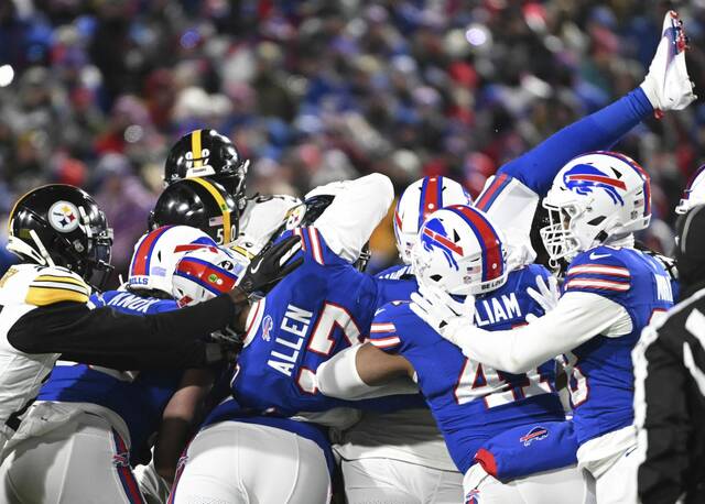 6954190_web1_ptr-SteelersBills22-011624