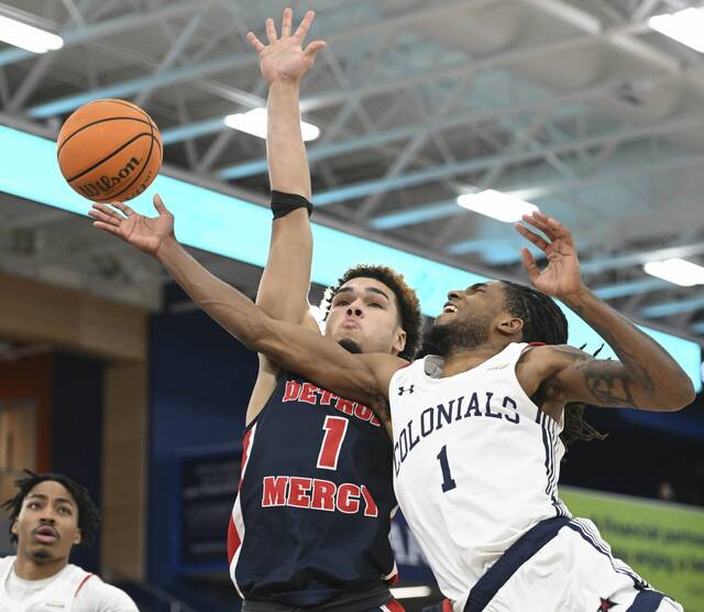 6961107_web1_ptr-RMUDetroit-Mercy10-011824