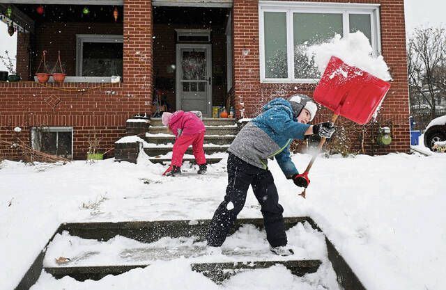 6963915_web1_gtr-lo-snowfeature-011724