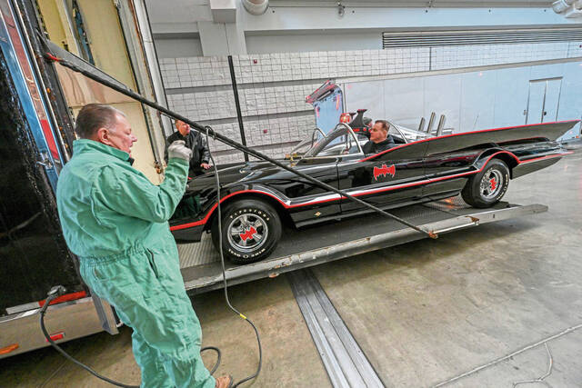 6965156_web1_ptr-batmancars7-011824