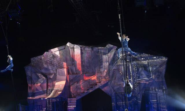 6968297_web1_ptr-cirque10-011924