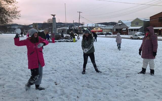 6970869_web1_VND-BrackSnowballs-012024