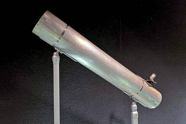 6979959_web1_PTR-ScienceCenterGift-3