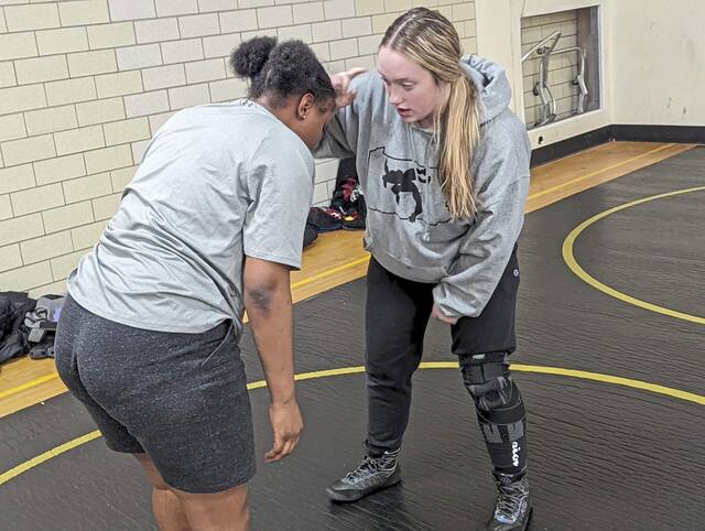 Valley girls wrestling makes huge strides in program’s 1st few months of existence