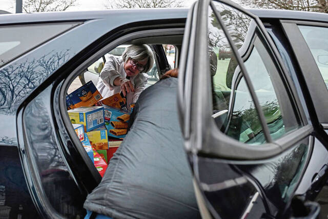 7001883_web1_gtr-jeanbags004-013124