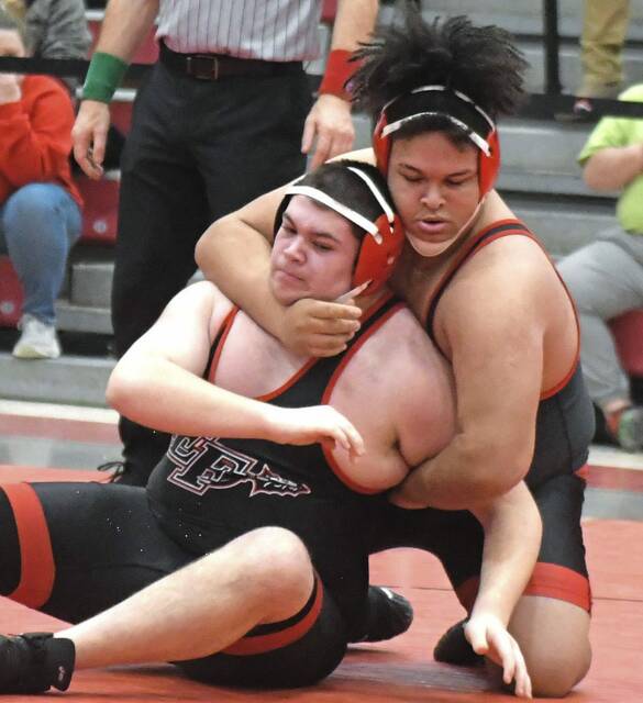 Fox Chapel notebook: Wrestling team advances to WPIAL quarterfinals