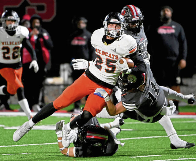 Latrobe 4-star linebacker Alex Tatsch commits to Penn State