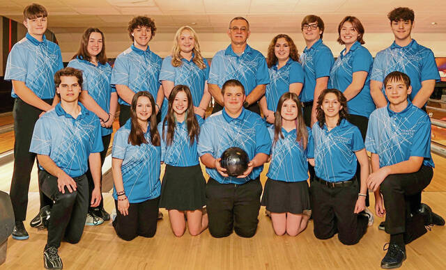Hempfield bowlers prepare for postseason competitions
