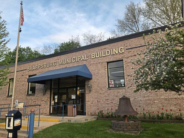 7022215_web1_nnn-SharpsburgBuilding