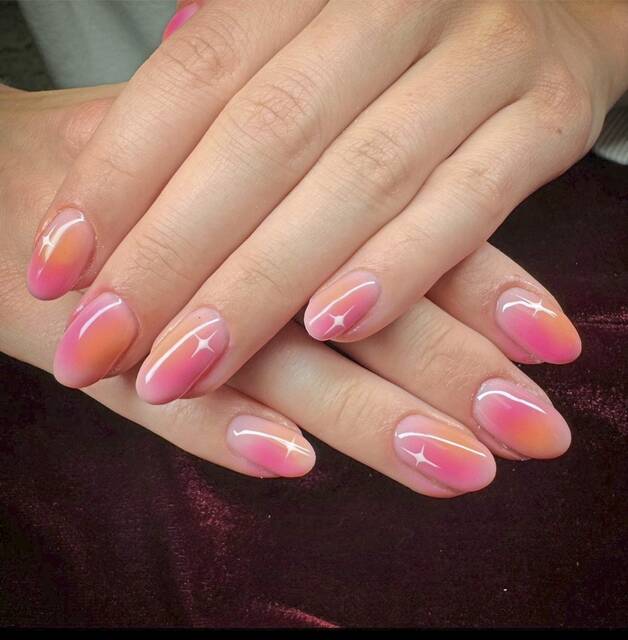 7024097_web1_her-BeliNails-1