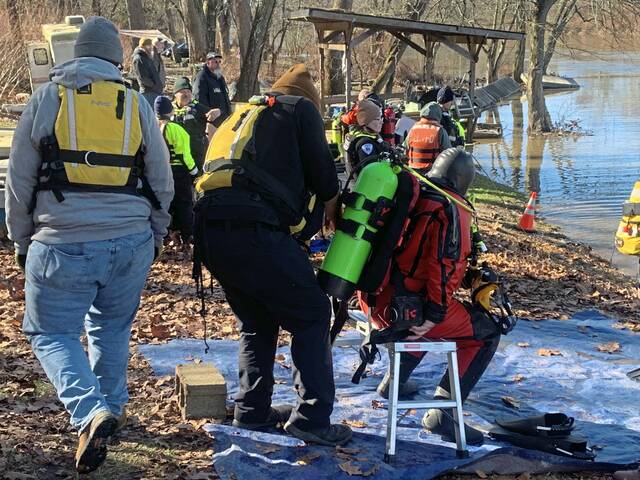 7028540_web1_vep-diveteam-021824