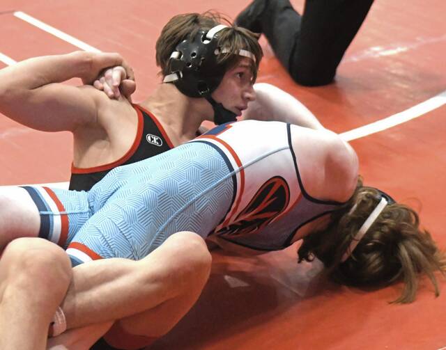 Fox Chapel wrestlers won’t sit back, relax once postseason starts
