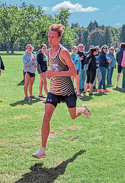 Top A-K Valley athletes gather for TSTCA indoor track championships