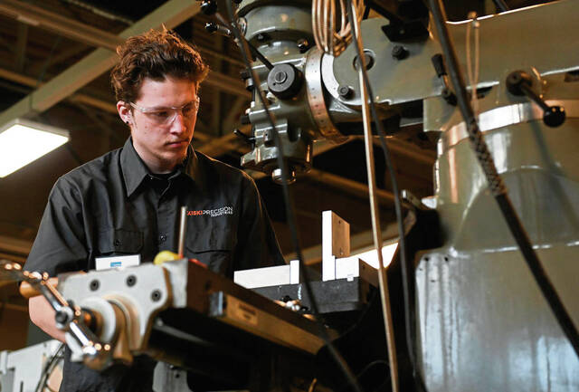 7059248_web1_gtr-ApprenticeComp001-021724