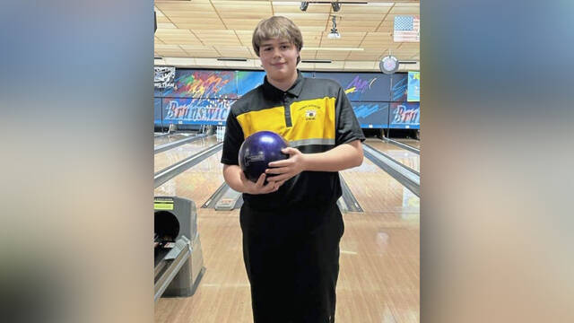 After 5 brushes with perfection, Thomas Jefferson bowler bags elusive 300 game