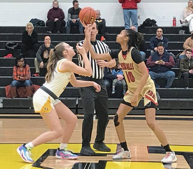 Penn Hills starts, finishes strong in Class 5A win over Thomas Jefferson