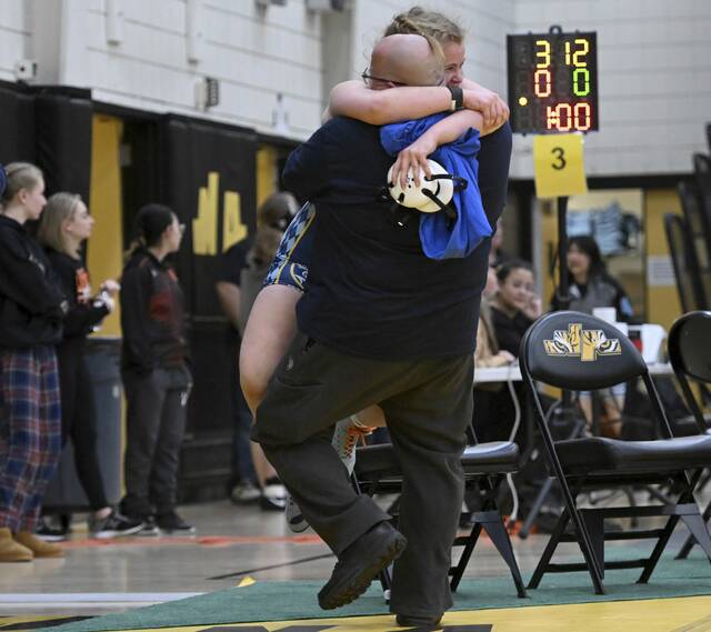 Norwin girls wrestling boasts 2 WPIAL champs in inaugural event